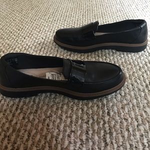 Clarks- Black Loafers